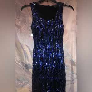Forever 21 blue/black sparkle skirt size small